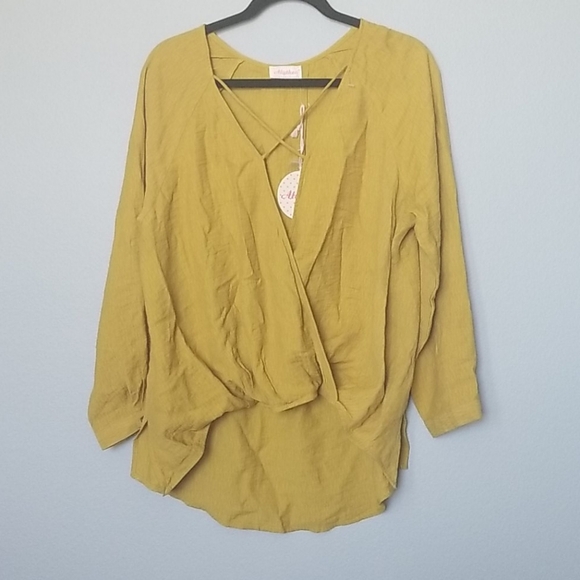 Alythea yellow NWT medium surplice long sleeve top - Picture 1 of 9